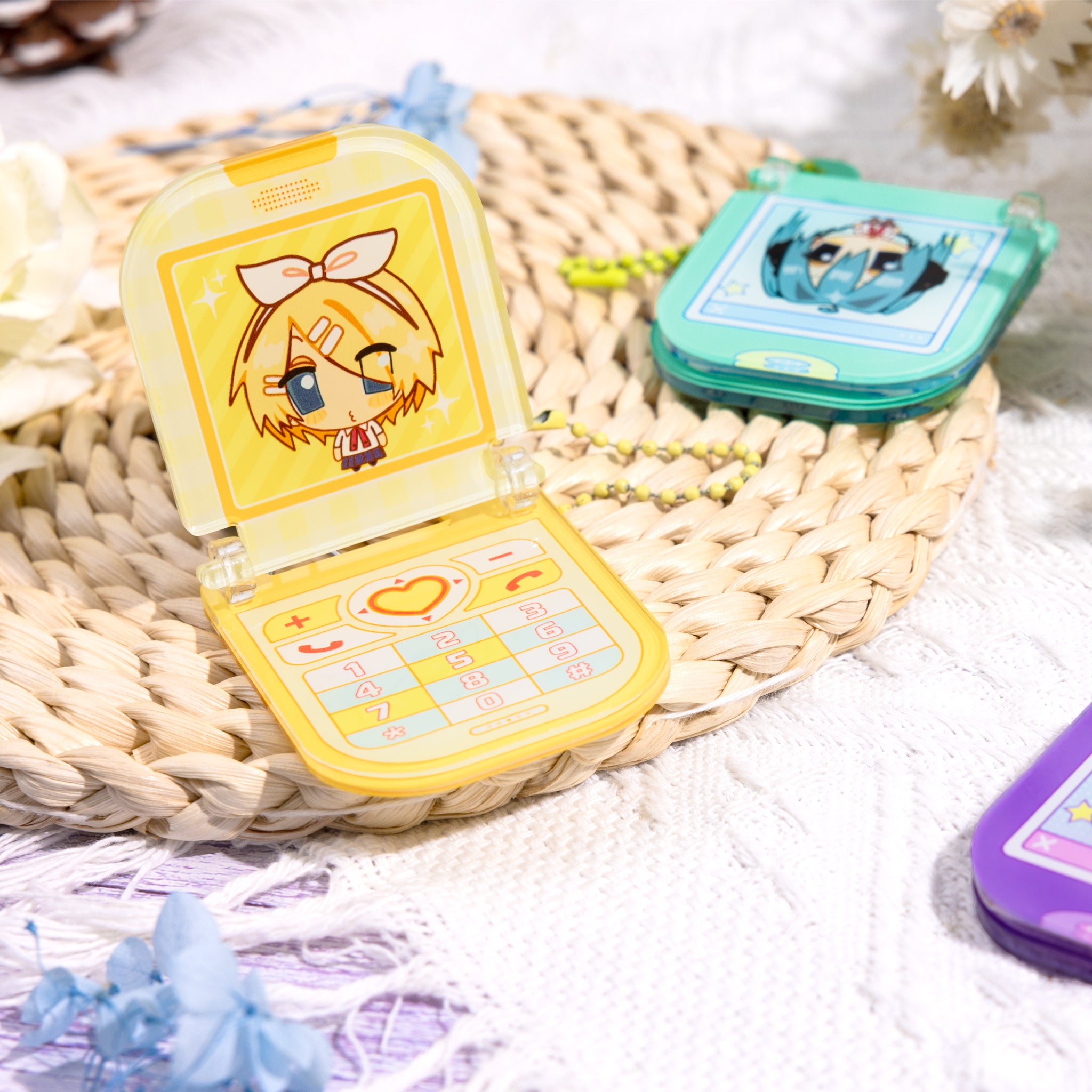 Custom Acrylic Flip Phone Keychains - ZoArtix